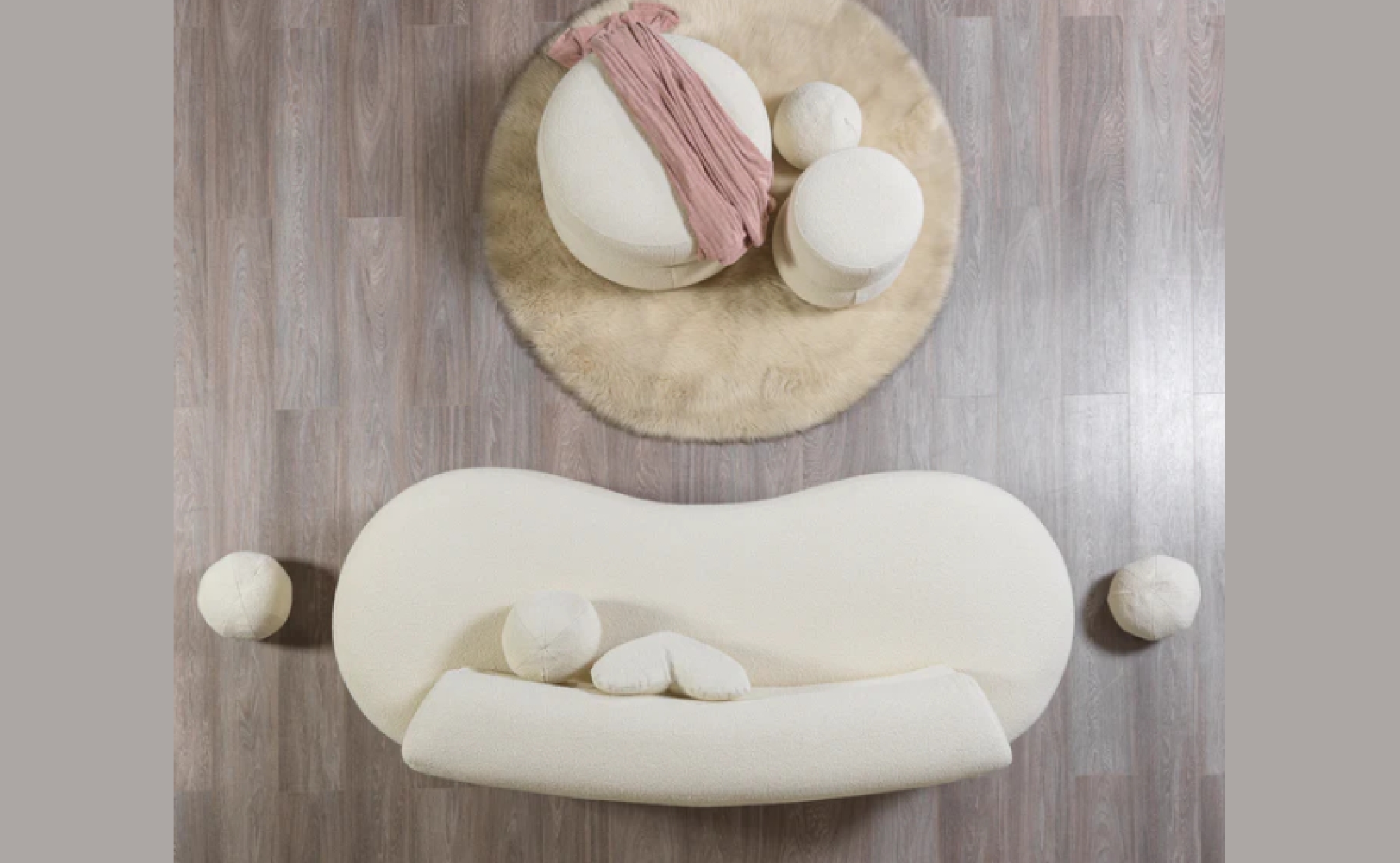 Larissa Loveseat 4